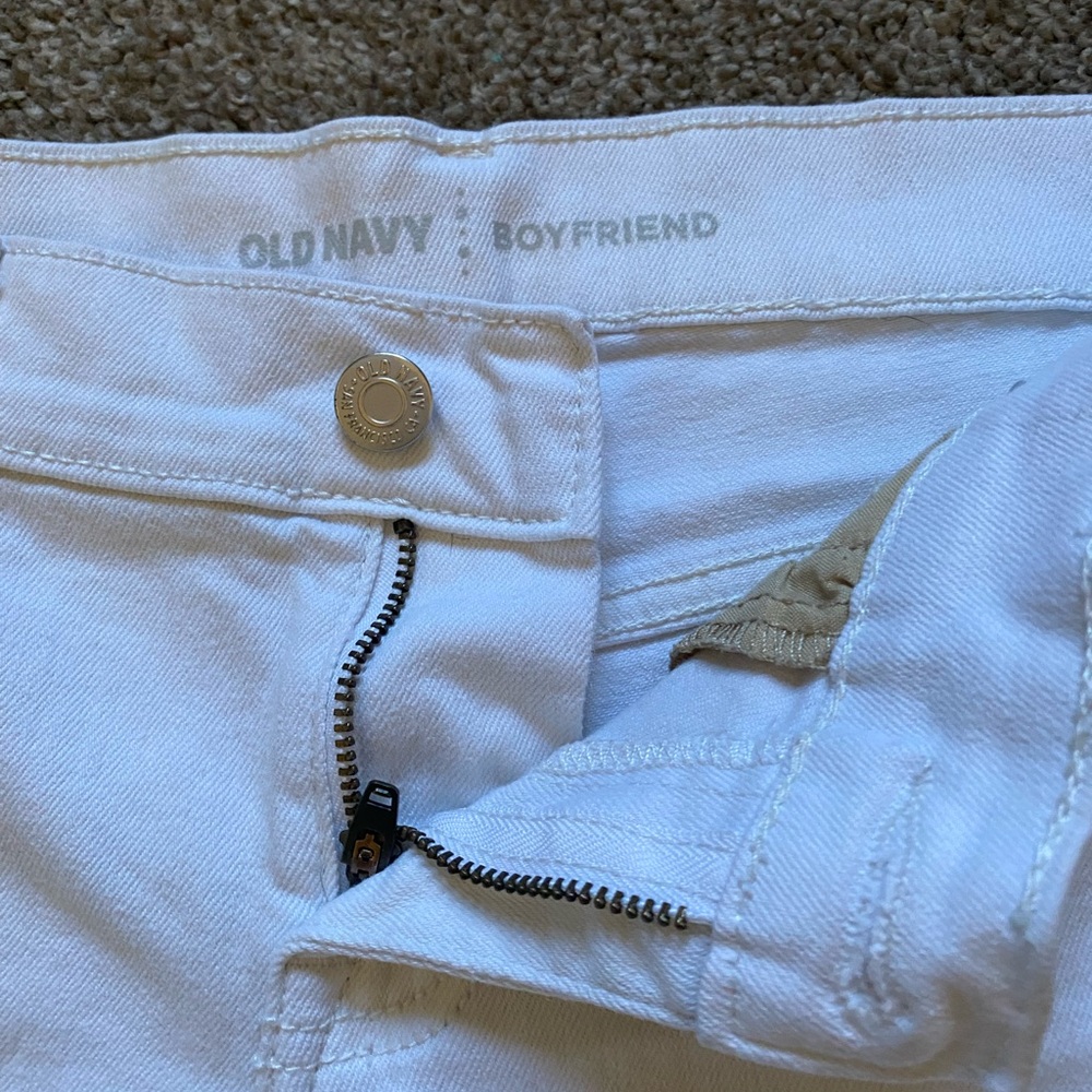 Old Navy Shorts - Picture 2 of 4